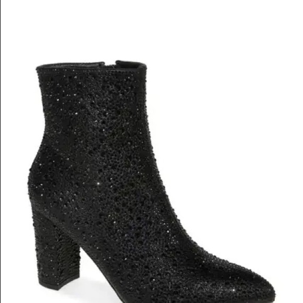 Woman’s shoes